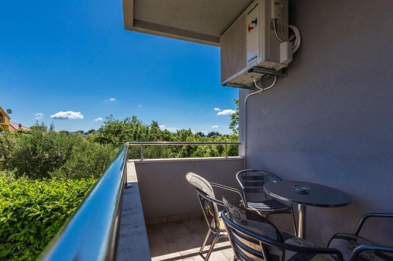 Adriano 2Br Apartment With Terrace Zadar Exterior foto